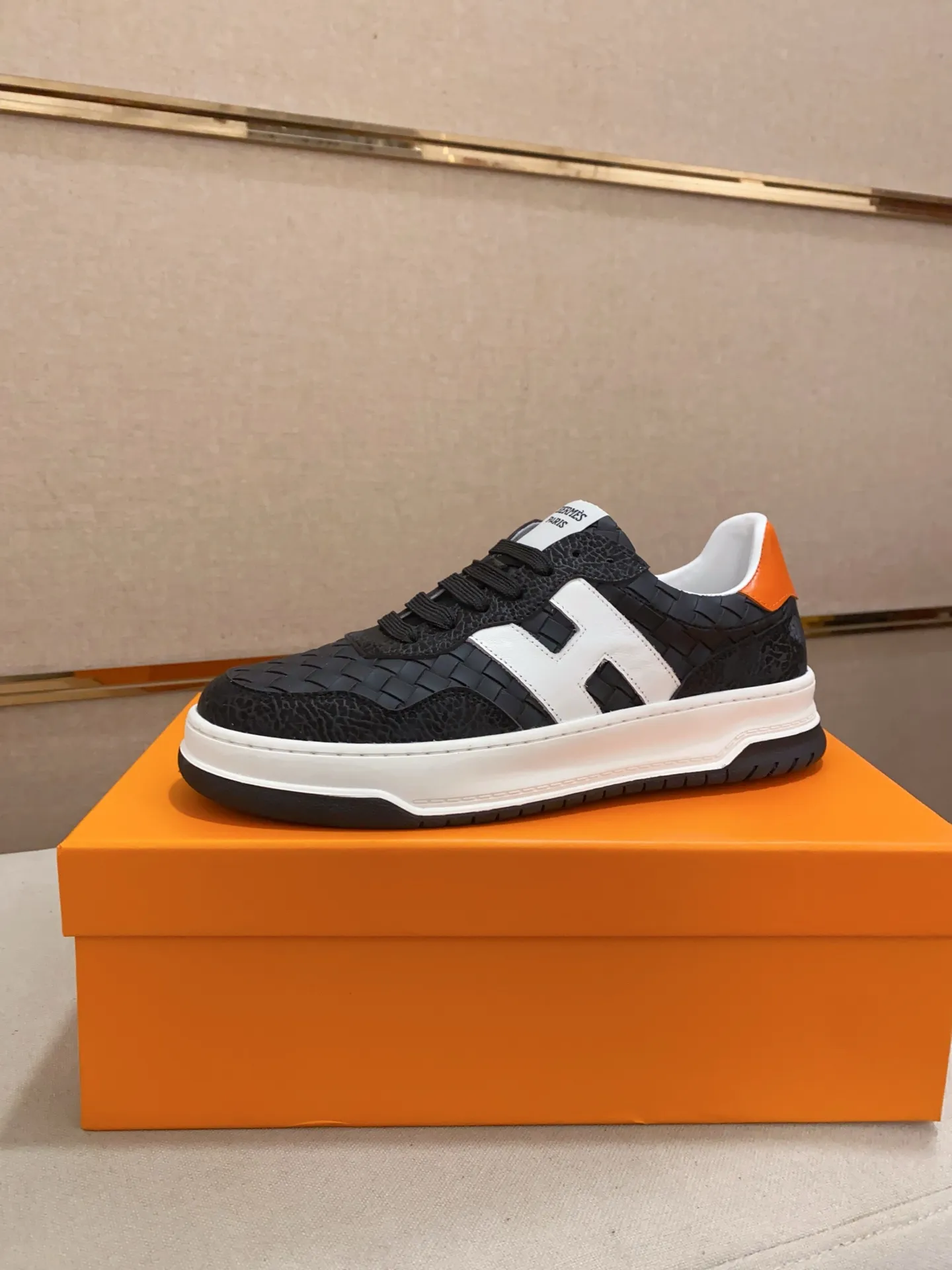Men's clothing and shoes💰: 400💰《HERMES》【Original order·Version】Hermès; top 🔝purchasing agent🔍🔍men's latest 🇺🇸 counter sales simultaneously, imported from Italy original ▲▲cowhide ▲▲ (highlighting the high End, Nobility, Grade) Exquisite workmanship (Imported water-dyed sheepskin lining from Italy) Sole: Original sole provided by the original factory, ⚠️Exclusive double-layer activity, TPR, molded outsole; super comfortable Code number: 38-44